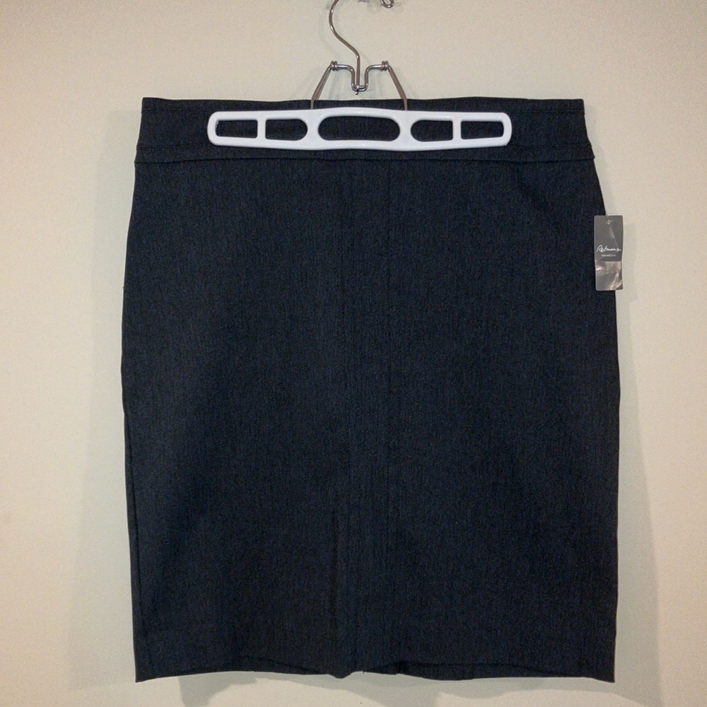 NWT Reitmans Charcoal Pencil Skirt